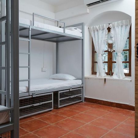 The White Balcao Hostel Панаджи Екстериор снимка