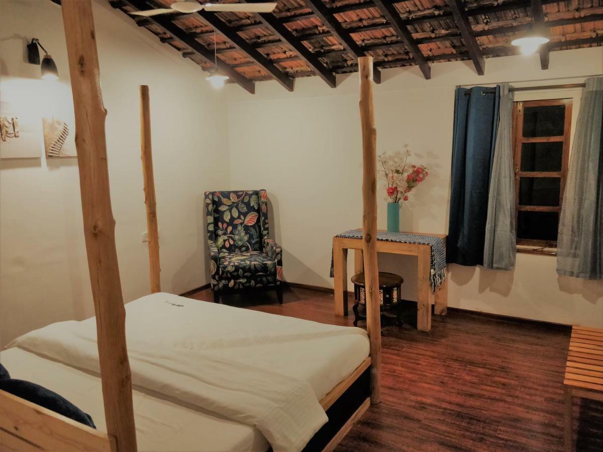 The White Balcao Hostel Панаджи Екстериор снимка